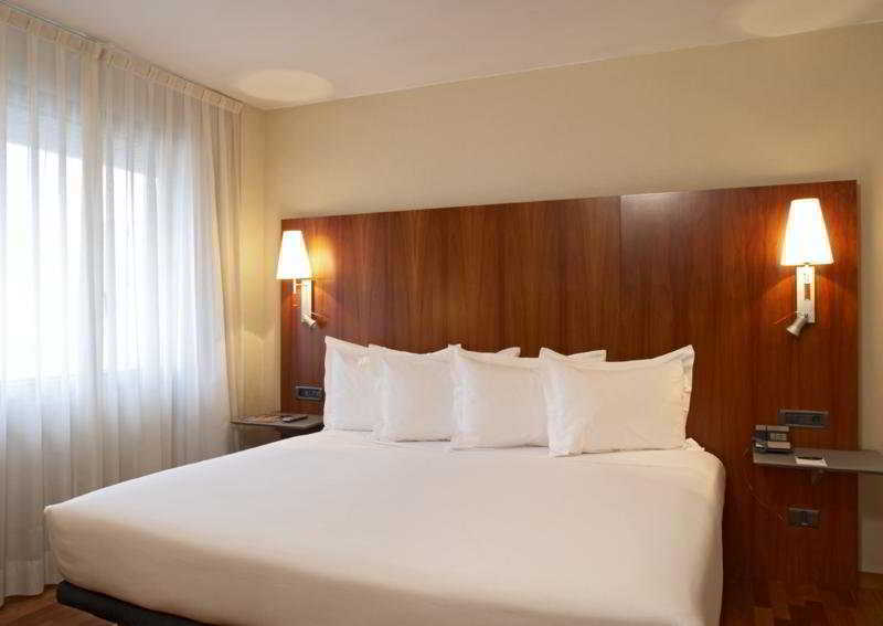 Ac Hotel Ciudad De Pamplona Habitación foto